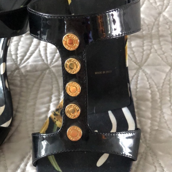 St John Black Heels - Picture 2 of 6